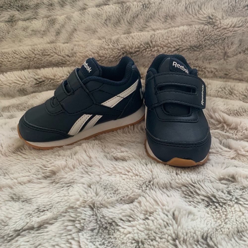 Reebok Toddler Sneaker size 5